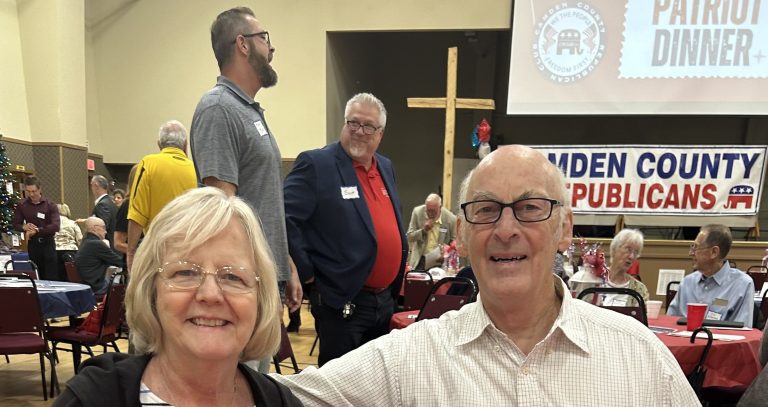 1KK table IMG_5801 (4)